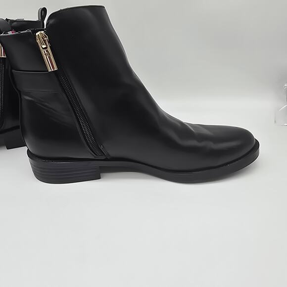 Tommy Hilfiger Side Zip Rezin2 Vegan Leather Ankle Moto Boots  Black Size 8 Logo - Picture 10 of 10